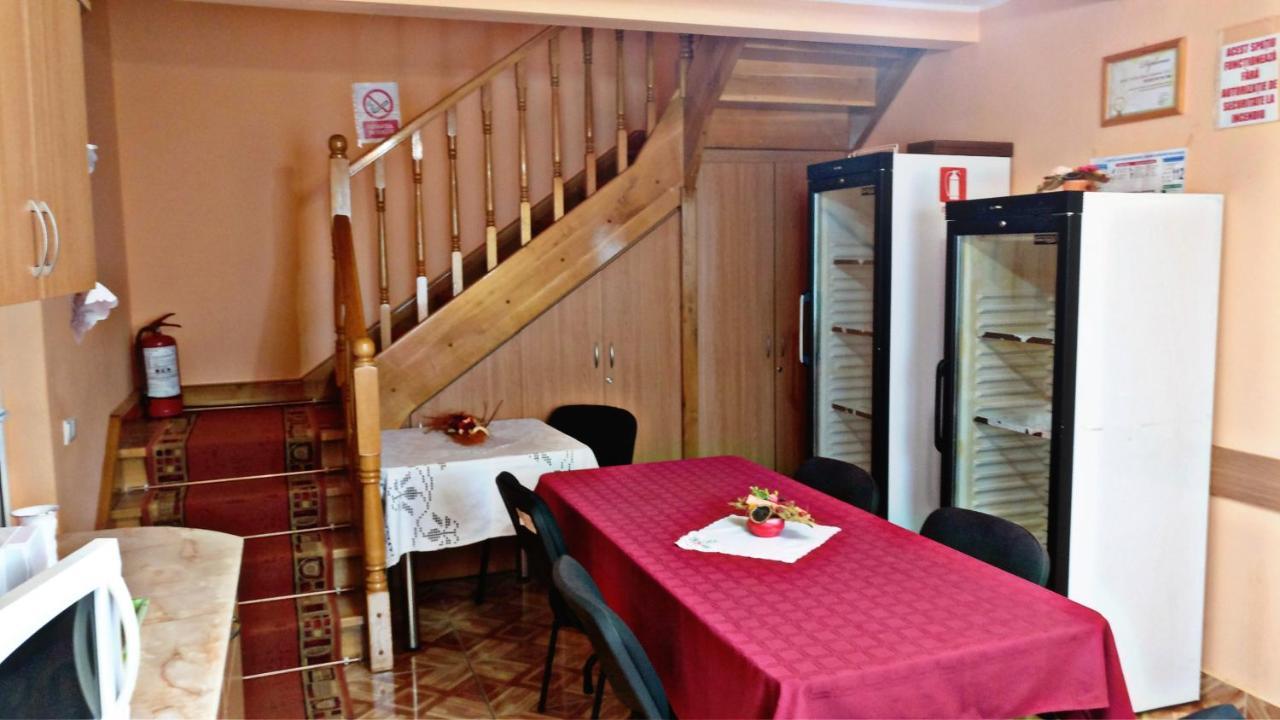 Picnic Panzio Bed and Breakfast Lunca de Sus Eksteriør billede